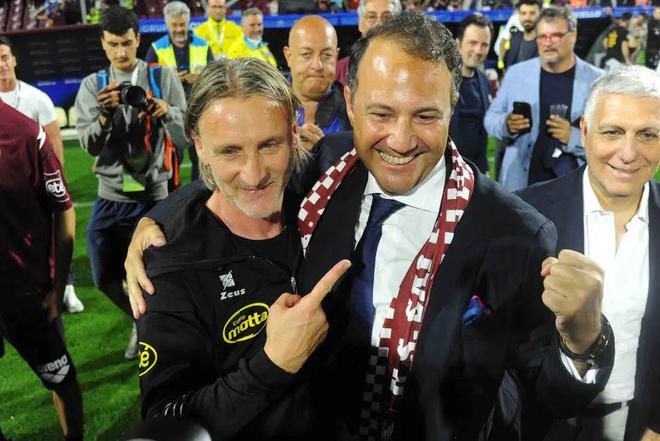 足以载入史 足以载入史