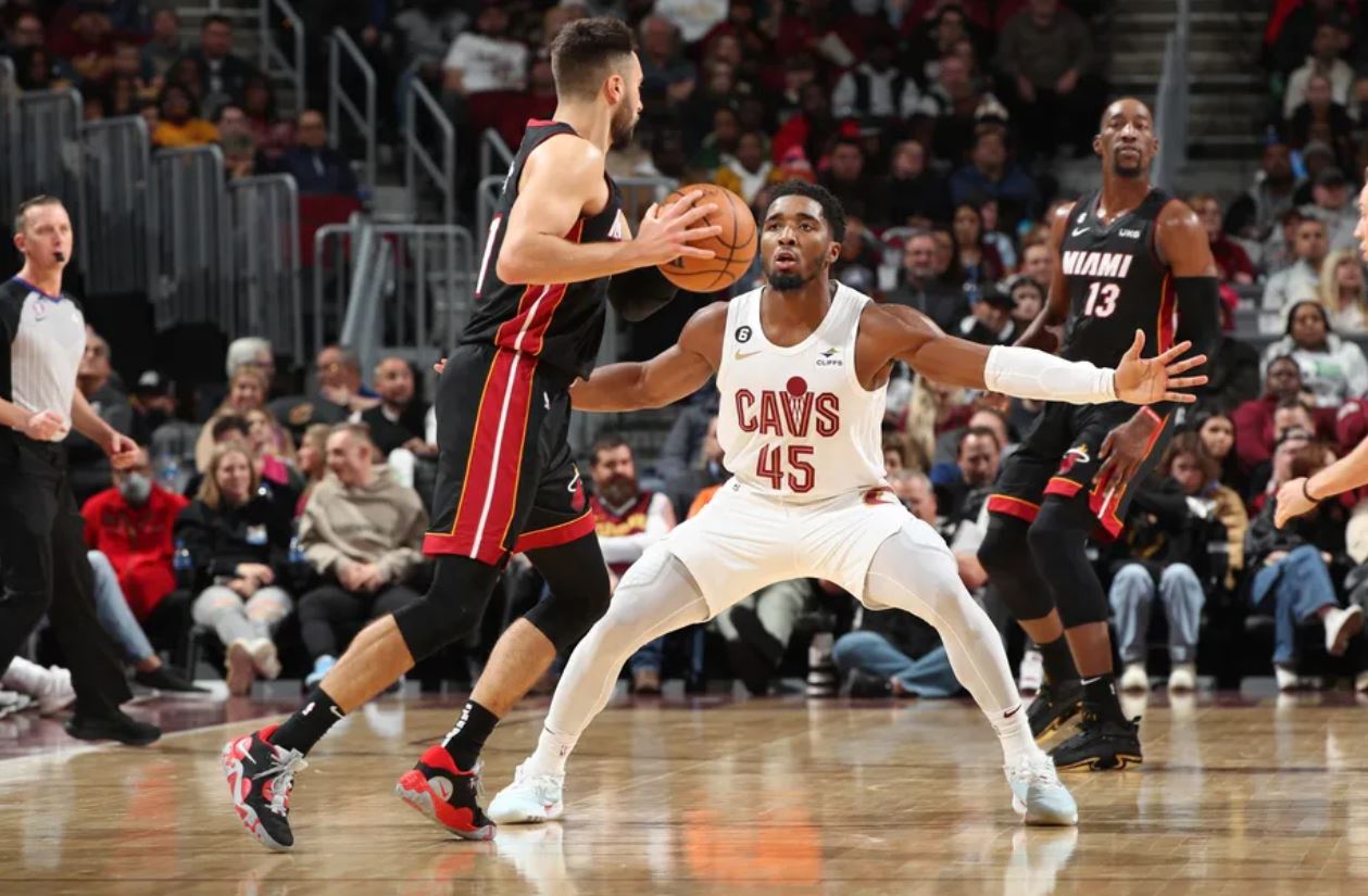 家庭暴力罪 家庭暴力罪