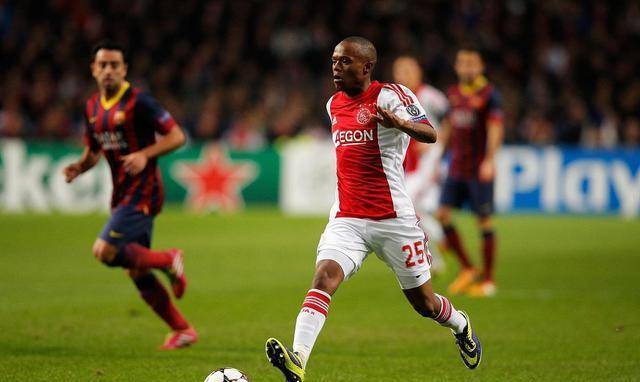 陈盈骏凭借 陈盈骏凭借