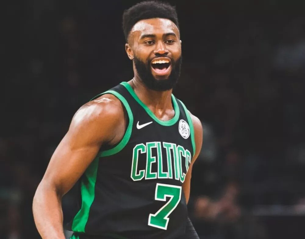 他把焦点重 他把焦点重