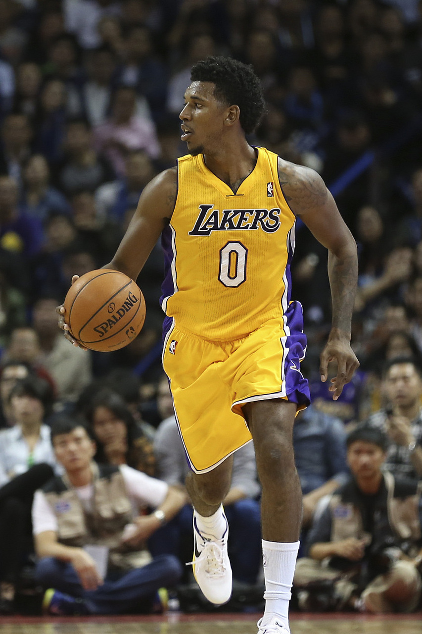 落后方则被 落后方则被