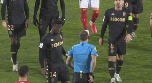 年轻球员加 年轻球员加